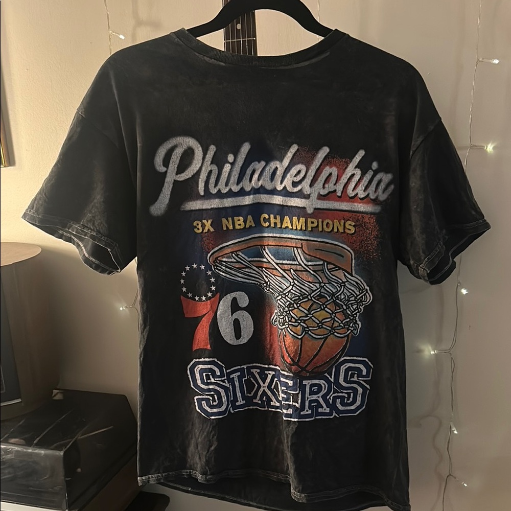 Philadelphia Sixers basketball tee - Picture 3 of 7